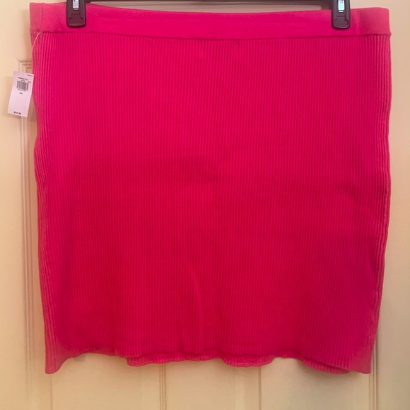 NWT Old Navy High Waisted Ribbed Knit Mini Skirt - Picture 4 of 5